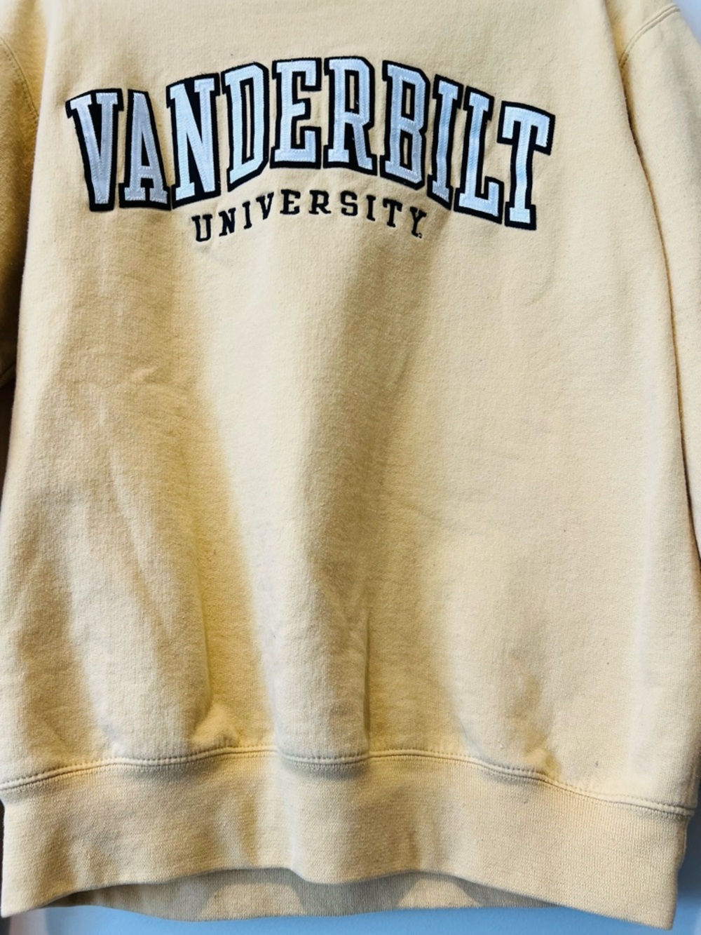 Vintage Champion Vanderbilt U Butter Yellow Crew Pullover Sweatshirt
Size Small - Picture 5 of 6